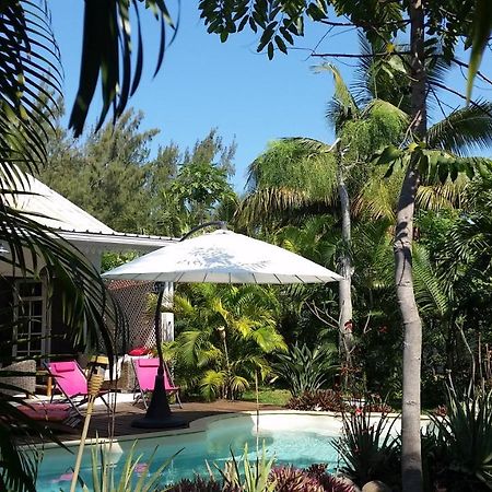 Maison Meublee Avec Piscine Pres Du Lagon ลาซาลีน เลอแบ็ง ภายนอก รูปภาพ