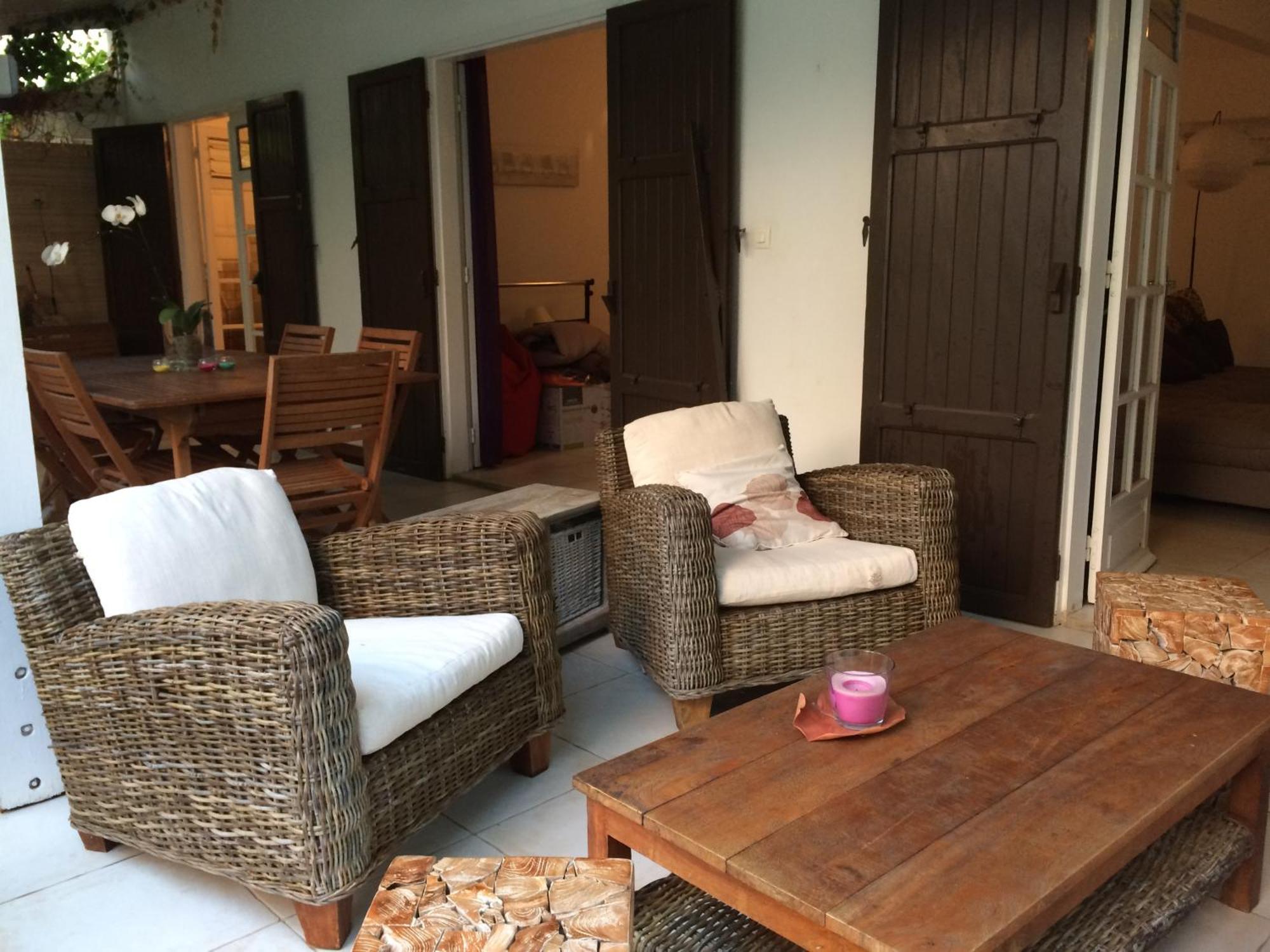 Maison Meublee Avec Piscine Pres Du Lagon ลาซาลีน เลอแบ็ง ภายนอก รูปภาพ